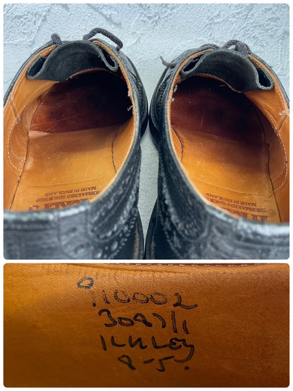 【リフト交換済み】Tricker's トリッカーズ M3087 ILKLEY イルクリー バートン型 ウイング 外羽根 グレインレザー 黒 ブラック UK8 / 26.5cm【W3558】