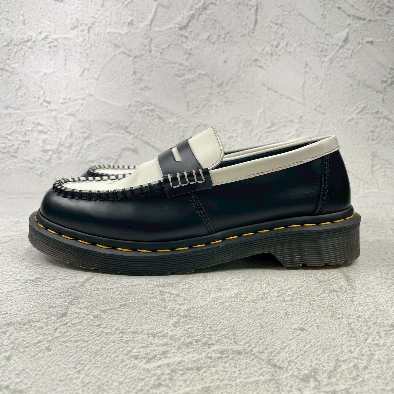 【美品】Dr.Martens ドクターマーチン PENTON ペントン コインローファー バイカラー 黒 白 UK5 / 24.0cm【Ｗ3584】Black White