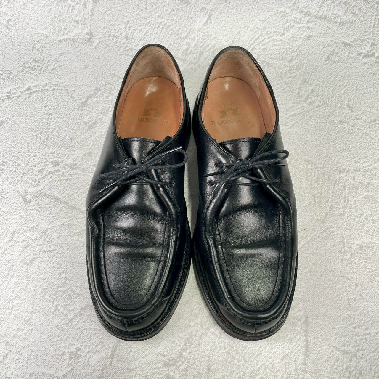 【美品】HARROGATE ハロゲイト HAMPSTEAD ハンプステッド チロリアンシューズ 黒 ブラック UK8 / 26.5cm【Ｗ3593】