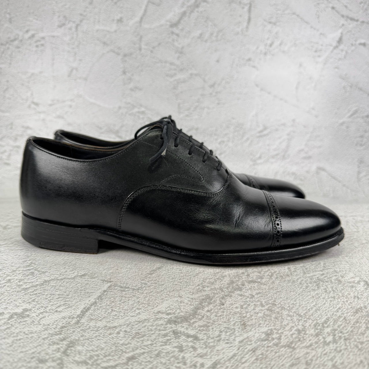 POULSEN SKONE ポールセンスコーン × NEW&LINGWOOD ニュー＆リングウッド｜内羽根 クォーターブローグ ストレートチップ ブラック UK7.5 / 26cm W3643