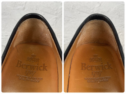 【極美品】Berwick1707 バーウィック 5293 コインローファー ビーフサドル ヴィブラムヴィライトソール 黒 ブラック UK5.5 / 24.5cm【W3514】