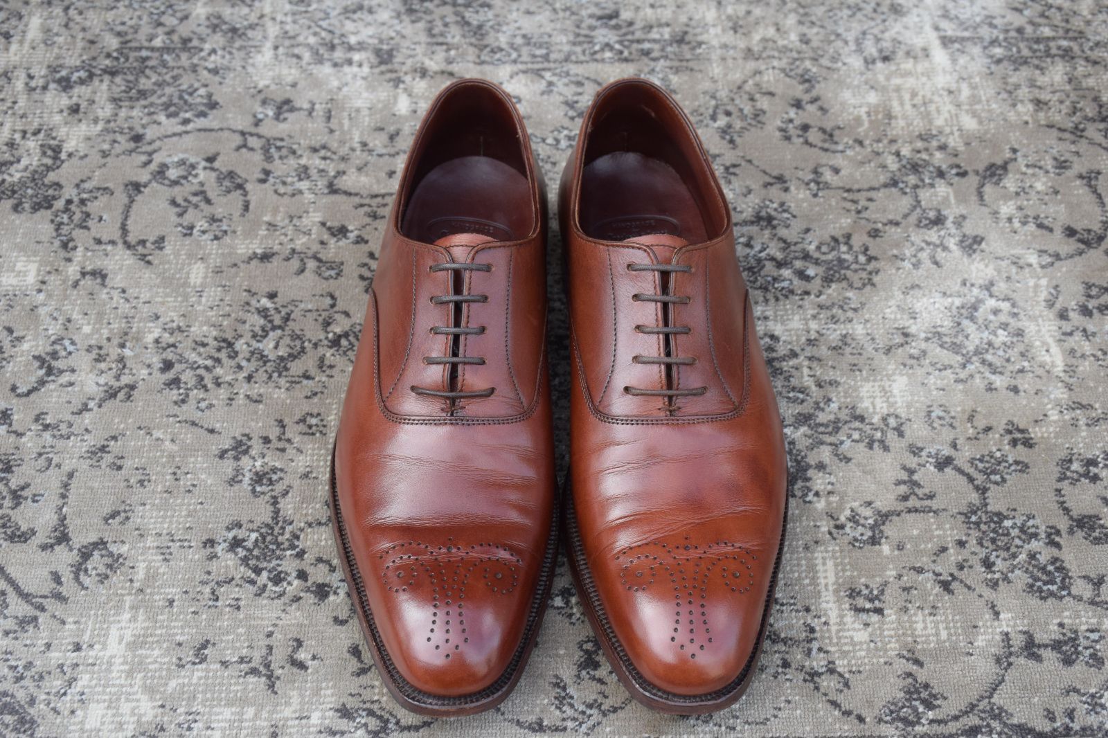 【良品】クロケットアンドジョーンズ ニューポート Vチップ 外羽根 濃茶 7.5 極上☆クロケット&ジョーンズ 7.5E【ダイナイトソール仕様