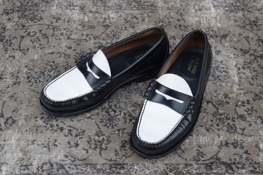 【美品】G.H.BASS ジーエイチバス BA11010H LARSON ラーソン コインローファー バイカラー 黒 ブラック 白 ホワイト UK7.5 / US8.5 / EU41.5 / 26cm【W3370】