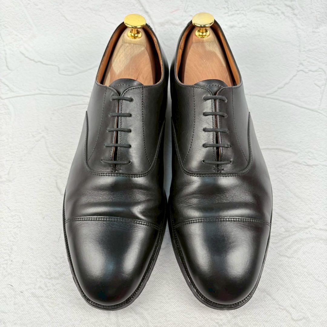 【良品】クロケットアンドジョーンズ ストレート 内羽根 黒 8E 別注 ビジネス [W3220]