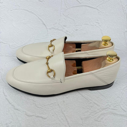 【美品】GUCCI ヨルダーン ホースビット ローファー バブーシュ 白 40 [W3151]