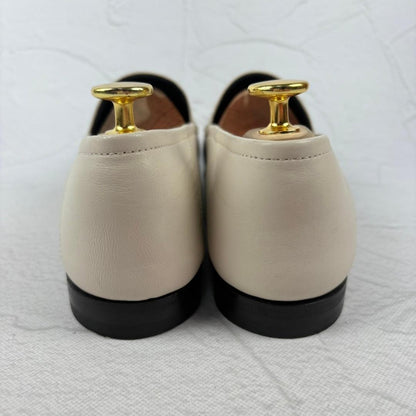 【美品】GUCCI ヨルダーン ホースビット ローファー バブーシュ 白 40 [W3151]