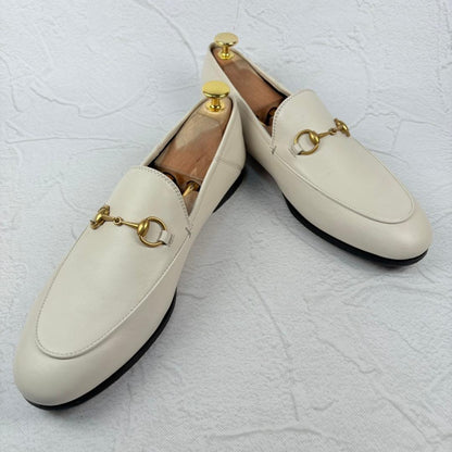 【美品】GUCCI ヨルダーン ホースビット ローファー バブーシュ 白 40 [W3151]