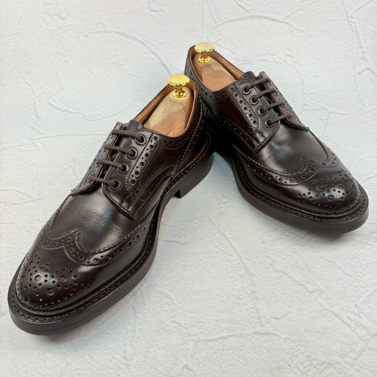 【極美品】Tricker’s トリッカーズ M5633 BOURTON バートン ウイング 外羽根 ダイナイト 濃茶 UK7.5 / 26cm [W3298]