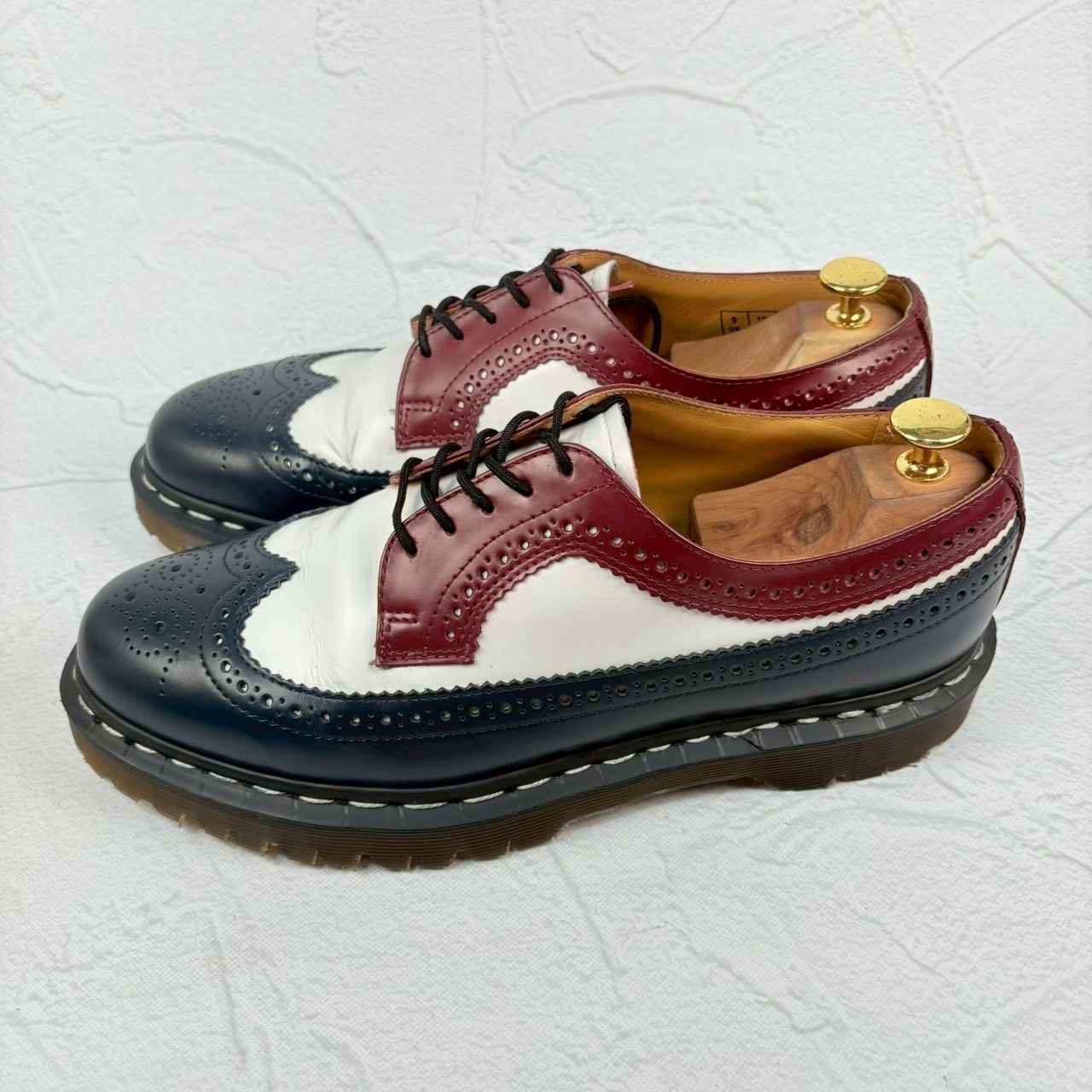 【良品・BEAMS別注】Dr.Martens ドクターマーチン 13411 3ホール トリコカラー ウイング メダリオン 外羽根 白 紺 赤茶 UK9 / 28cm [W3332]